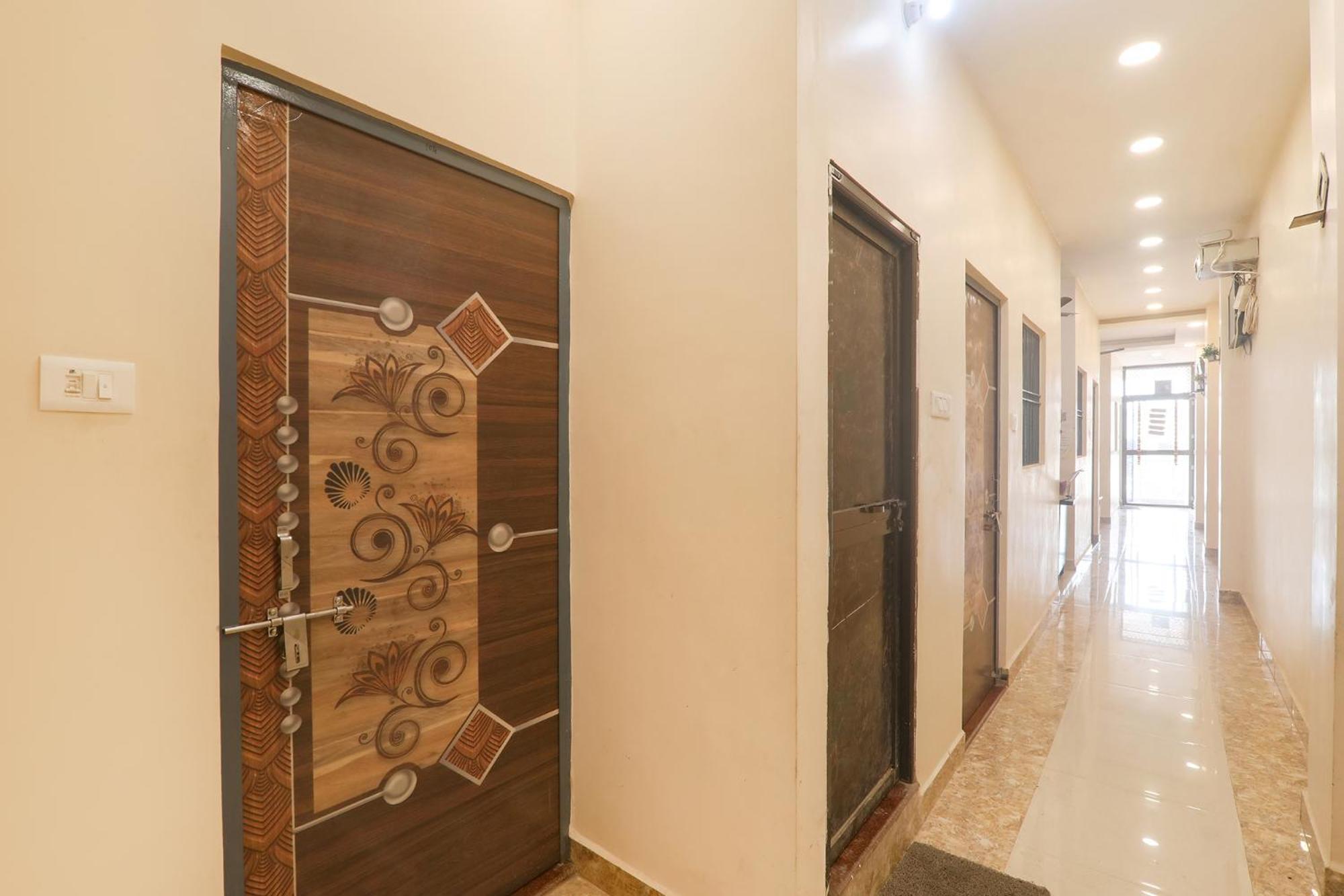 Fabhotel Rk Palace Ayodhya Exterior foto