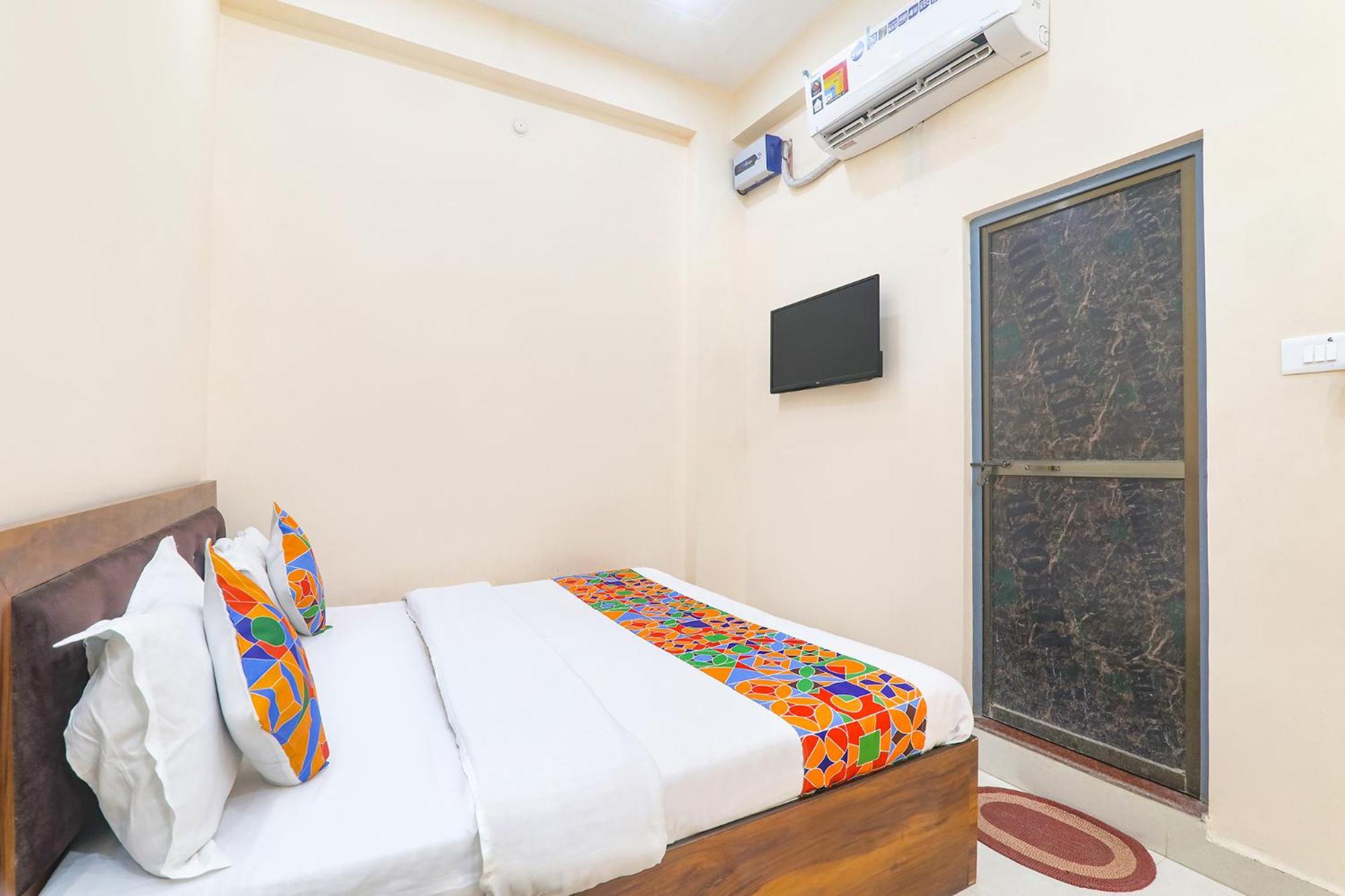Fabhotel Rk Palace Ayodhya Exterior foto